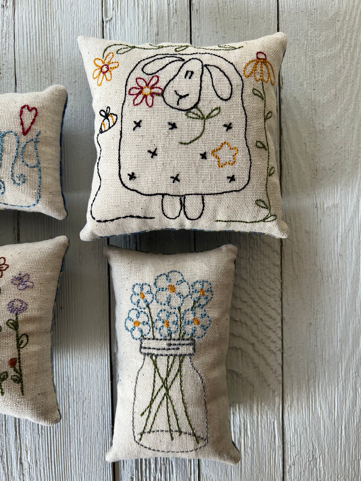 Spring Embroidered Bowl Filler Set