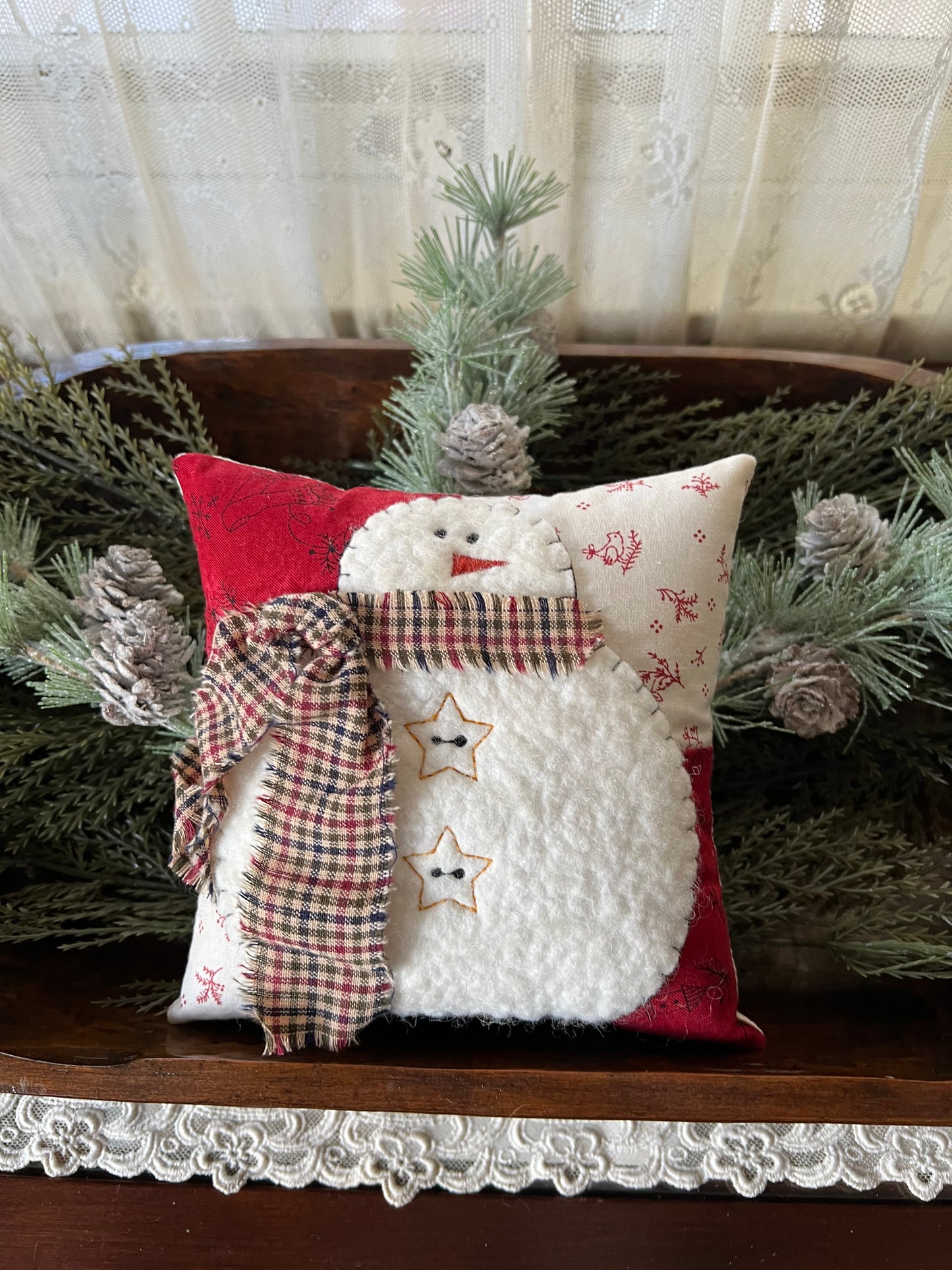 Snowman Bowl Pillow - Red