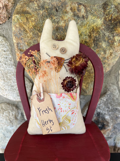 Primitive Cat - Dried Flowers